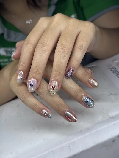 Mẫu nail 420k